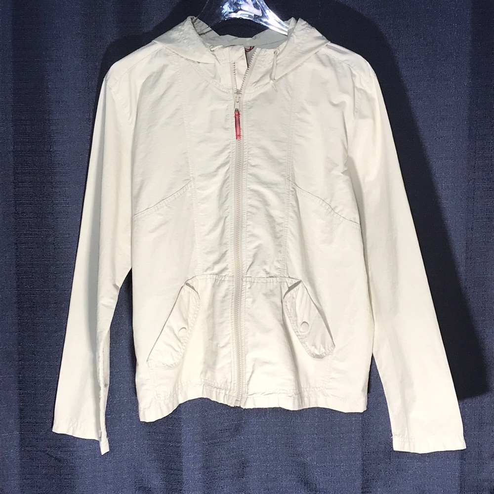 BASS Light Jacket w/hood